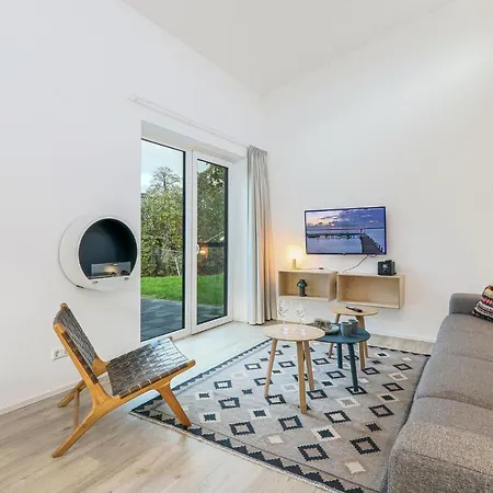 2 Bedroom Cozy In Lembruch-duemmer Holiday home