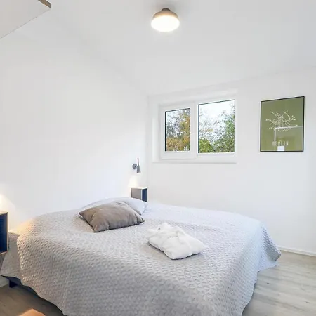 2 Bedroom Cozy In Lembruch-duemmer Holiday home Lembruch