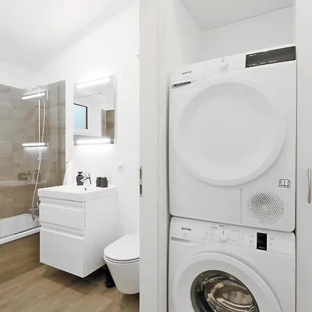 2 Bedroom Cozy In Lembruch-duemmer * Lembruch